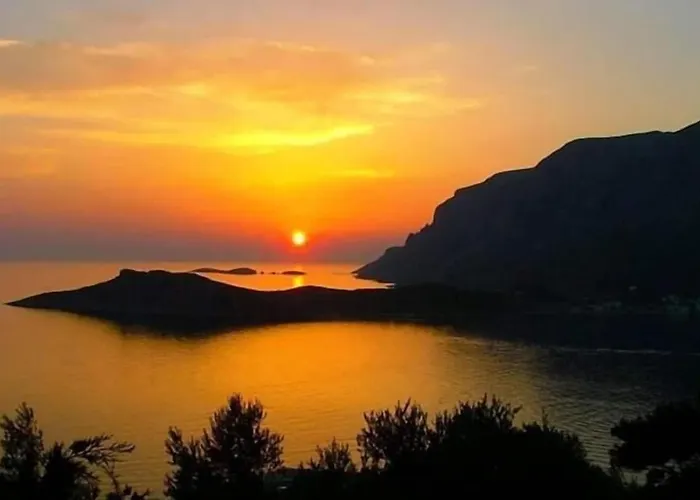 Cozy With Amazing Sea View And Sun Set Apartment